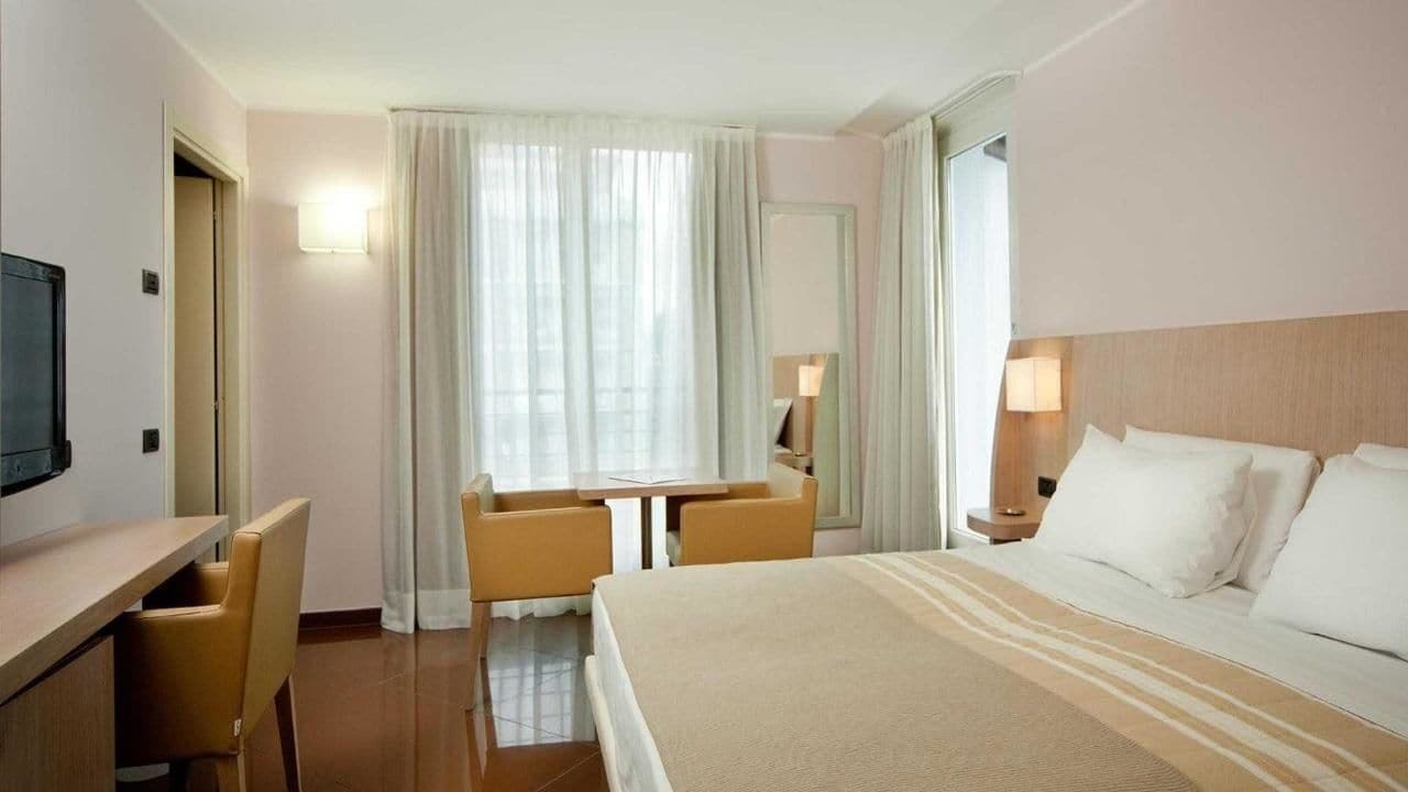Hotel Chiaraluna Civitanova Marche Buitenkant foto